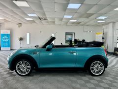 MINI CONVERTIBLE COOPER + CARIBBEAN AQUA METALLIC + BIG SPECIFICATION + CHILLI PACK +  - 2768 - 7