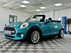 MINI CONVERTIBLE COOPER + CARIBBEAN AQUA METALLIC + BIG SPECIFICATION + CHILLI PACK +  - 2768 - 6