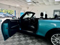 MINI CONVERTIBLE COOPER + CARIBBEAN AQUA METALLIC + BIG SPECIFICATION + CHILLI PACK +  - 2768 - 14