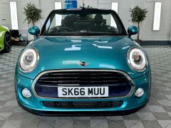 MINI CONVERTIBLE COOPER + CARIBBEAN AQUA METALLIC + BIG SPECIFICATION + CHILLI PACK +  - 2768 - 5