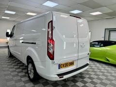 FORD TRANSIT CUSTOM 300 LIMITED P/V ECOBLUE - 2737 - 8