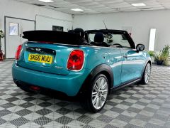 MINI CONVERTIBLE COOPER + CARIBBEAN AQUA METALLIC + BIG SPECIFICATION + CHILLI PACK +  - 2768 - 10