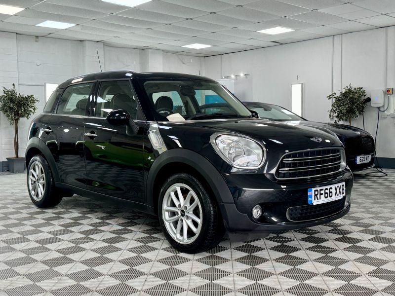 Used MINI COUNTRYMAN in Cardiff for sale