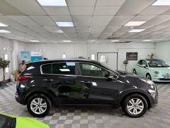 KIA SPORTAGE CRDI 2 ISG + NEW SERVICE & MOT + FINANCE ME  - 2981 - 11