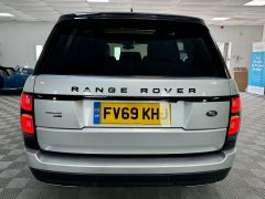 LAND ROVER RANGE ROVER V8 AUTOBIOGRAPHY + REAR TVS + RED LEATHER + MASSIVE SPEC + FINANCE ME +  - 2814 - 9