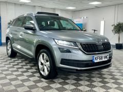 SKODA KODIAQ EDITION TSI DSG + PAN ROOF + FULL BLACK LEATHER + 7 SEATS + FINANCE ME +  - 2833 - 4