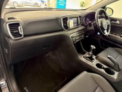 KIA SPORTAGE CRDI 2 ISG + NEW SERVICE & MOT + FINANCE ME  - 2981 - 22