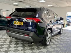 TOYOTA RAV-4 VVT-I DESIGN + 1 OWNER + NEW SERVICE & MOT + FINANCE ME +  - 2975 - 10