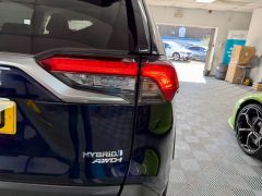 TOYOTA RAV-4 VVT-I DESIGN + 1 OWNER + NEW SERVICE & MOT + FINANCE ME +  - 2975 - 17