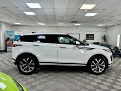 LAND ROVER RANGE ROVER EVOQUE HSE MHEV + 1 OWNER FROM NEW + FULL LAND ROVER SERVICE HISTORY + FINANCE ME +  - 2802 - 14