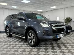 ISUZU D-MAX DL40 DCB + 1 OWNER + IMMACULATE + STILL UNDER WARRANTY + FINANCE ME +  - 2883 - 1