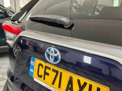 TOYOTA RAV-4 VVT-I DESIGN + 1 OWNER + NEW SERVICE & MOT + FINANCE ME +  - 2975 - 18