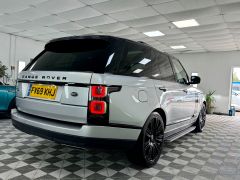 LAND ROVER RANGE ROVER V8 AUTOBIOGRAPHY + REAR TVS + RED LEATHER + MASSIVE SPEC + FINANCE ME +  - 2814 - 10