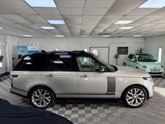 LAND ROVER RANGE ROVER SDV8 AUTOBIOGRAPHY + BIG SPEC + REAR TVS + FINANCE ME +  - 2937 - 13