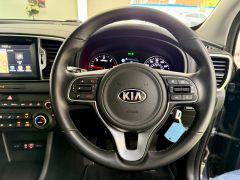 KIA SPORTAGE CRDI 2 ISG + NEW SERVICE & MOT + FINANCE ME  - 2981 - 27