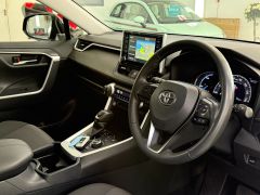 TOYOTA RAV-4 VVT-I DESIGN + 1 OWNER + NEW SERVICE & MOT + FINANCE ME +  - 2975 - 30
