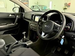 KIA SPORTAGE CRDI 2 ISG + NEW SERVICE & MOT + FINANCE ME  - 2981 - 3