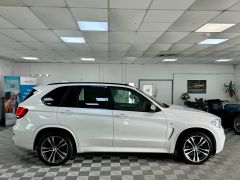 BMW X5 M50D + MASSIVE SPEC + PAN ROOF + HUD + FINANCE ME + 7 SEATS +  - 2815 - 19